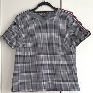 Banana Republic Women's Plaid T-Shirt Size S Short Sleeve V Neck Top